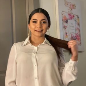 Meet your Posher, Adriana